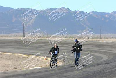 media/Jan-09-2025-Racers Edge (Thu) [[9e316ffd38]]/1-Around the Pits-Track Walk/